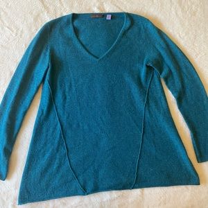 Beautiful 100% cashmere sweater, size small